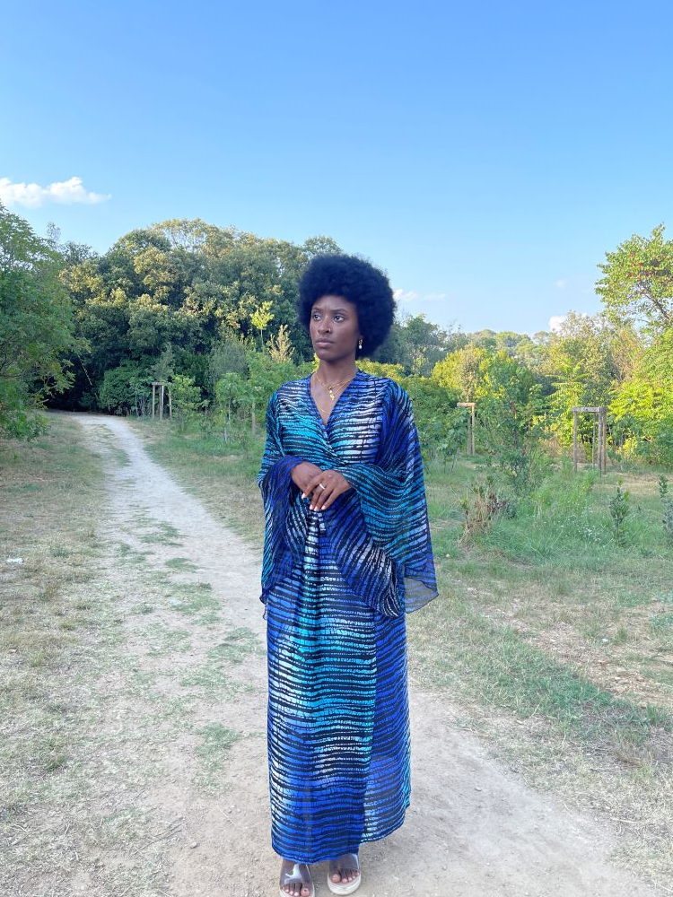 Robe portefeuille en satin NYADEFIA